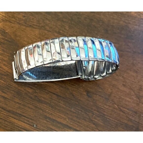 Vintage Silver-Tone Stretch Bracelet Band With Engraved "Billy" Nameplate - Picture 2 of 10